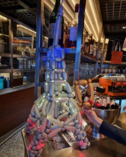 Eiffel Tower balloon sculpture for Bastille Day
