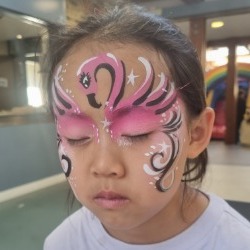 Simple flamingo facepaint for London parties